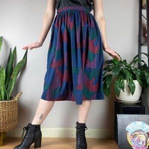Vintage Pleated 80s midi skirt